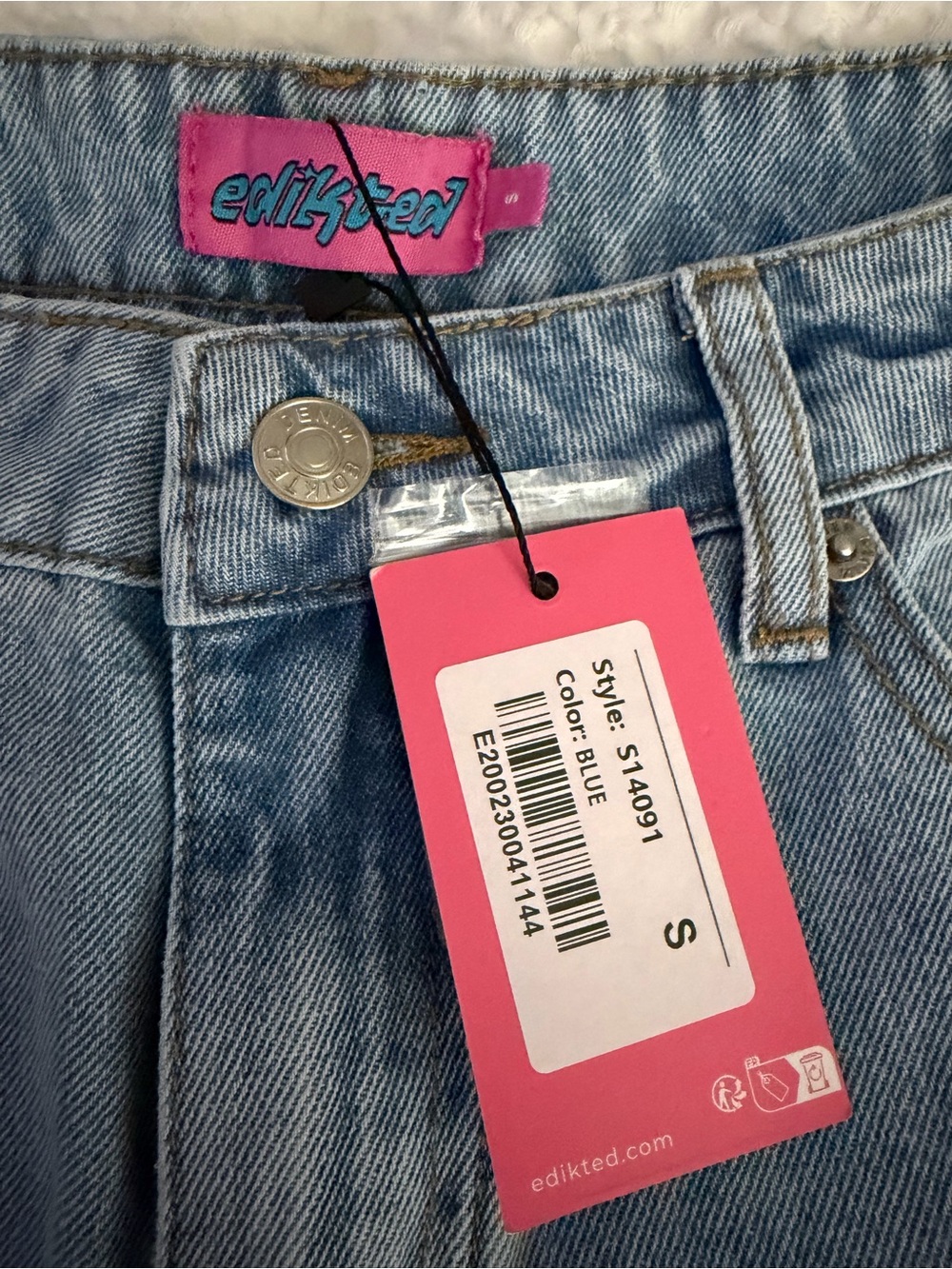 RAELYNN WASHED LOW RISE JEANS - Picture 2 of 3
